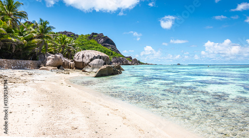 Obraz na płótnie Tropical Beach with Palm Trees. Anse Source d' Argent, La Digue Island , Seychelles w salonie