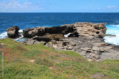 Obraz na płótnie indian ocean at cape vlamingh at rottnest island in australia w salonie