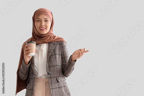 Young Muslim businesswoman ...