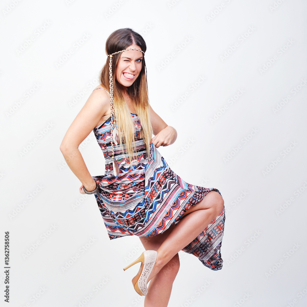 Fototapeta premium frau, bekleidung, schönheit, gestalten, leitbild, haar, person, atelier, frau, lächeln, glamour, 1, eleganz, gesicht, leute, posing, lebensstil, hübsch, rot, stil, grossartig, elegant, tänzer, anschau