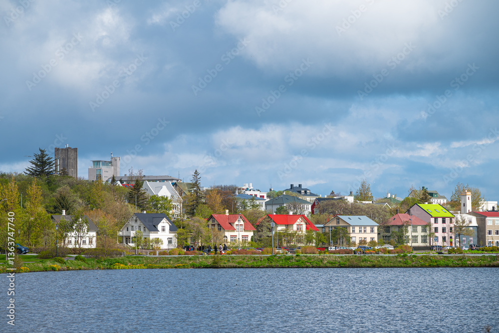 Obraz premium Buildings in city of Reykjavik in Iceland