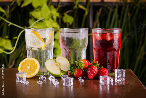 Fototapeta Naklejka Na Ścianę i Meble -  drink soda 