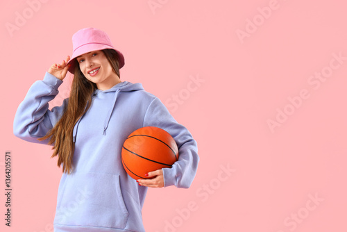 Stylish young woman in hood...