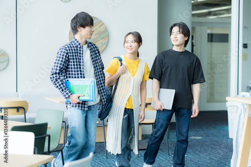 大学生たち【撮影協力:スカパー東京メディアセンター】	