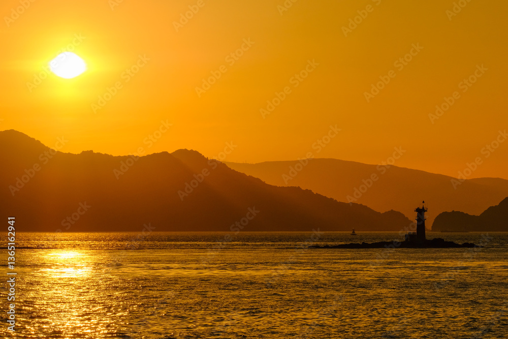 Naklejka premium 夕暮れの海