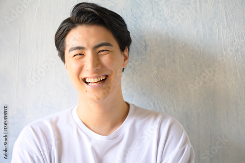 笑顔の日本人男性 photo