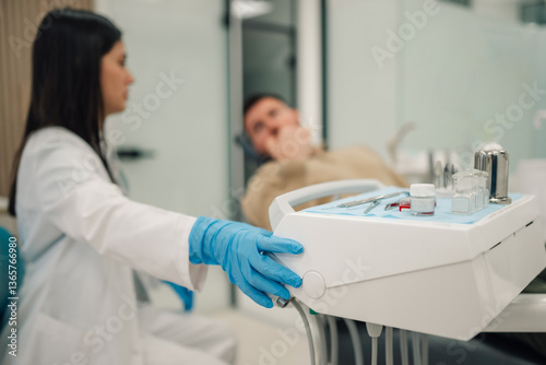 Papier peint Dentist preparing tools for teeth treatment in dental clinic