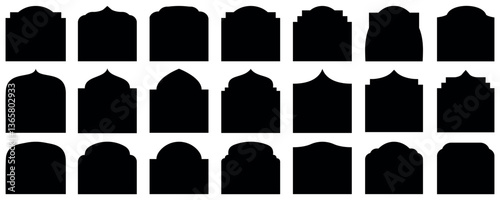 IIslamic door and window shape. mosque gates and window frame.Traditional islamic arches boho minimalist design, arabic geometric frames with mosque dome silhouette. Set of Islamic border frame vector