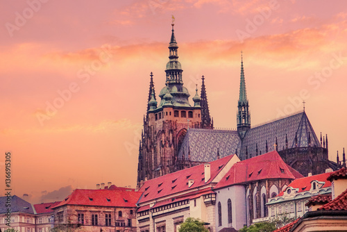 Fotografie The majestic spires of St