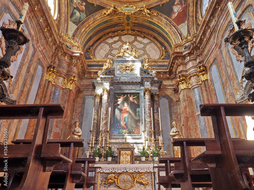Obraz premium Archs and architecture of San Francesco d'Assisi grande important church in neoclassical style , Lombardy, Italy.