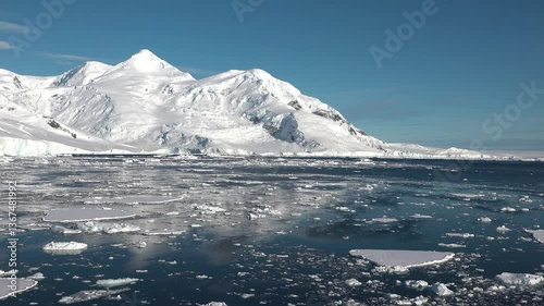 Wallpaper Mural Melting ice in Antarctica reveals effects of climate change on polar ecosystems and global warming Torontodigital.ca