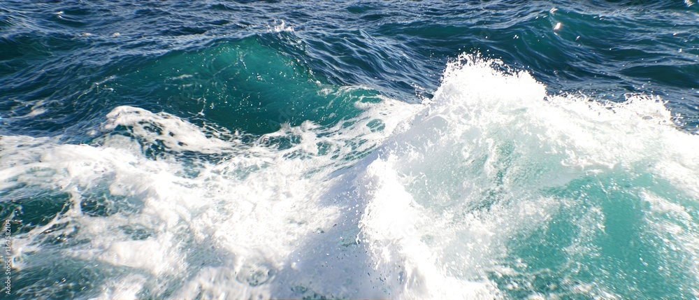 Fototapeta premium Waves crashing ocean shore nature photography bright day aerial view power of water