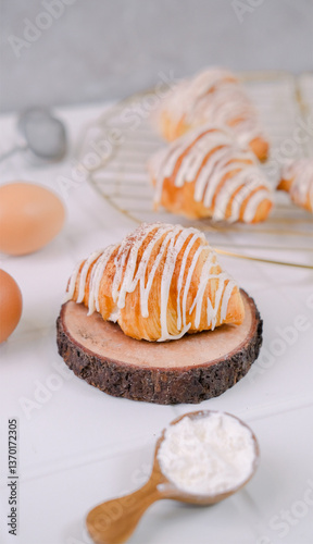 Mini Croissant Series, Mini Pastries Pastry 
