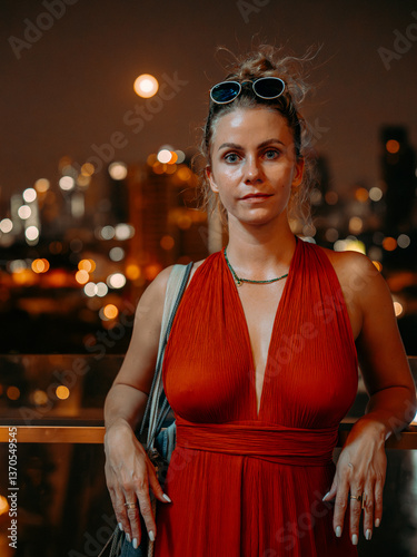 Photography women in the big city, Bangkok, elegant