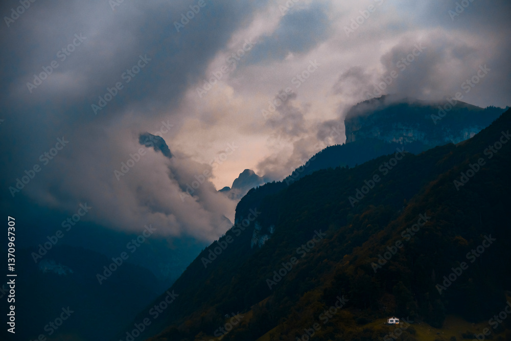 Appenzeller Berge in der Schweiz (Ebenalp, Brülisau)