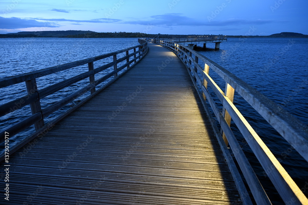 Seebruecke am Geiseltalsee