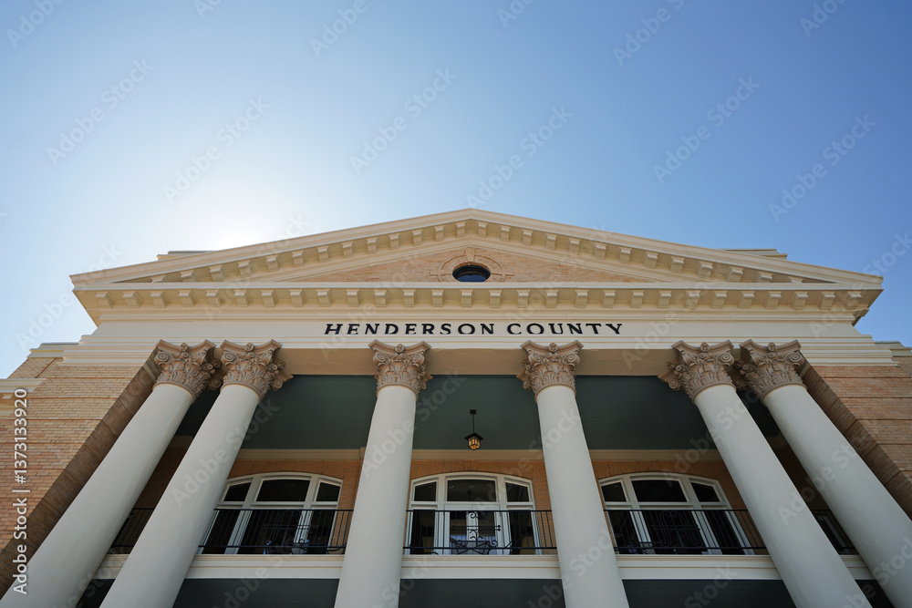 Φωτογραφία The Old Henderson County Courthouse building in downtown Hendersonville , NC