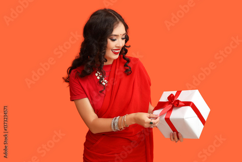 Beautiful Indian woman in s...