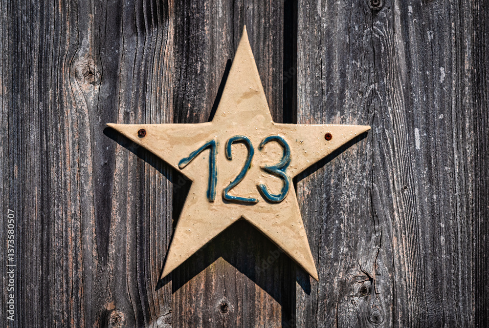 Hausnummer 123