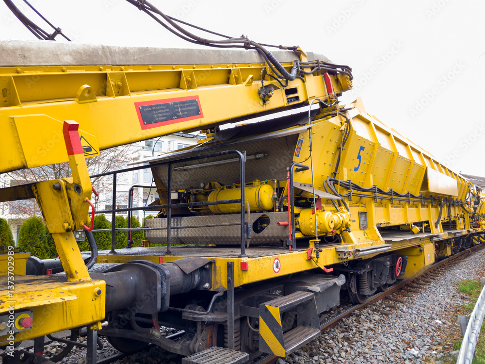 Gleisbauarbeiten an der Bahnstrecke, Fahrweg - Bettungsreinigung, Planumsverbesserung, Bad Wörishofen, Bayern, Deutschland, Europa