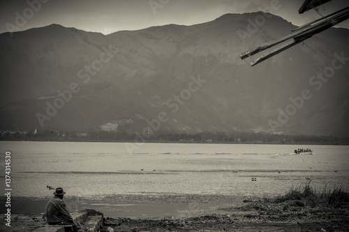 ECUADOR lago di san Pablo