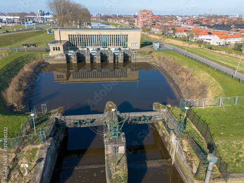 Pijnacker-Hordijk gemaal pumping station at the Gouwe Canal in Gouda photo