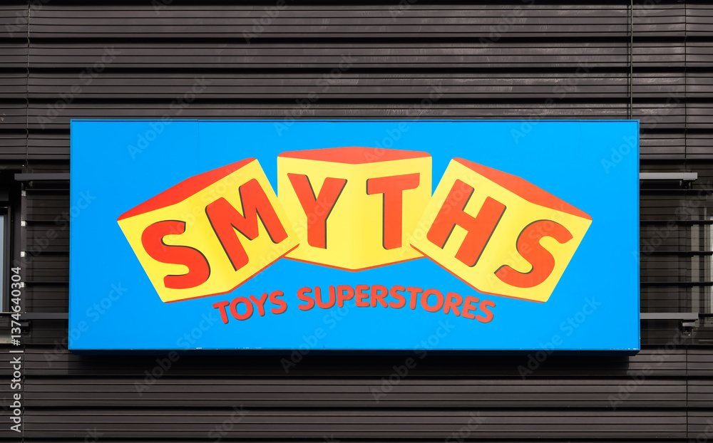 Obraz premium Innsbruck, Austria - March 21, 2025: Smyths Toys Superstores in Innsbruck