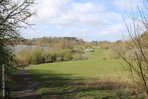 Fényképezés Sunny Sunday 30 of March 2025 in Astbury Mere Country Park