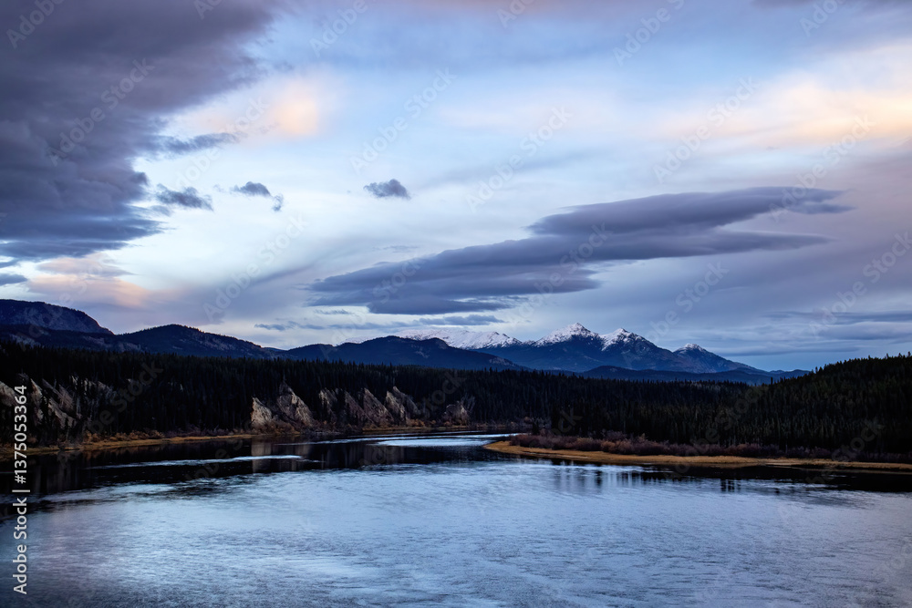 Fototapeta premium Mountain behind a river in Canada