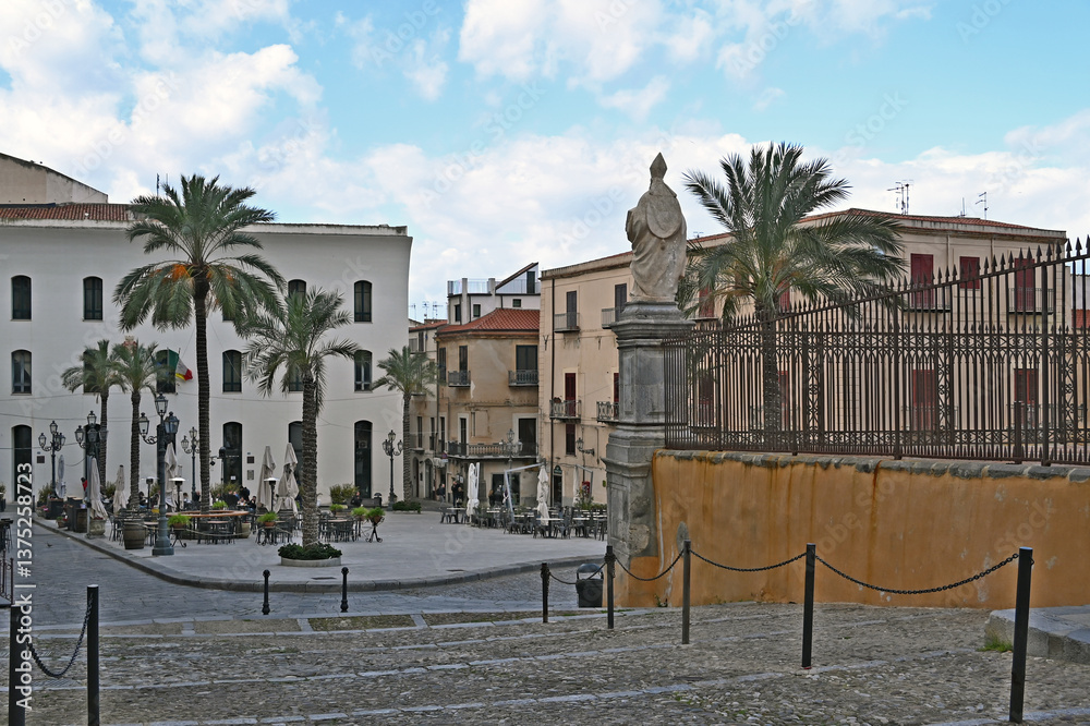 Cefalù, la piazza del Duomo o basilica cattedrale della Trasfigurazione, Palermo, Sicilia