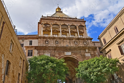Obraz na płótnie Palermo, Porta nuova al palazzo dei Normanni - Sicilia w salonie
