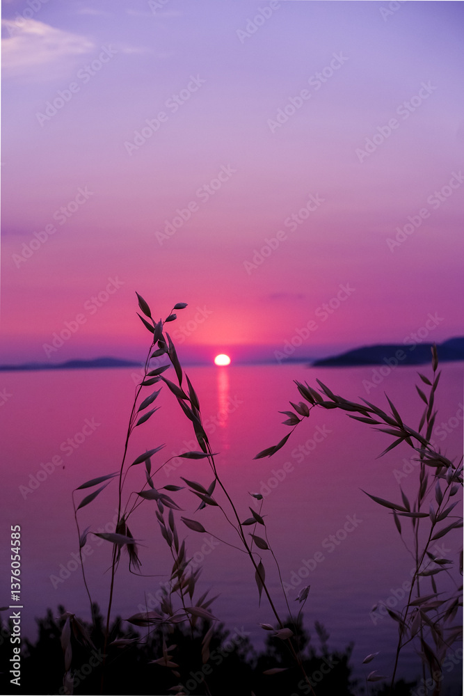 Sonnenuntergang Nahe Sibenik, Dalmatien, Kroatien, Sibenik