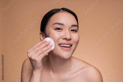 Bild auf Leinwand Make up remover