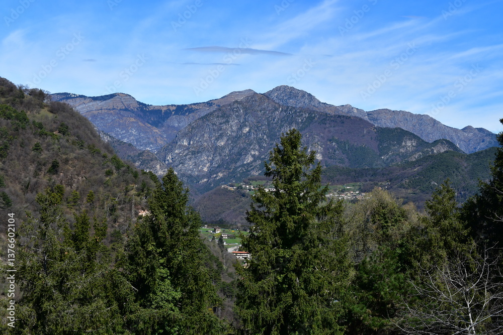 Schöne Landschaft bei Tignale oberhalb vom Gardasee