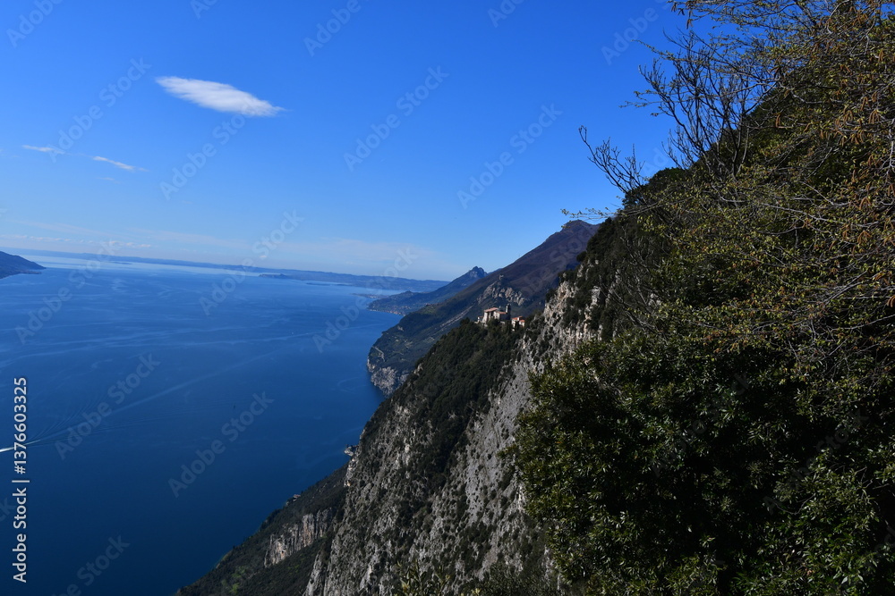 Blick zum Gardasee bei Tignale