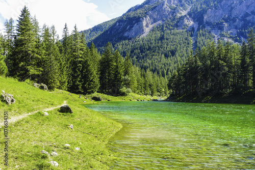 Obraz na płótnie Tragöss, Grüner See, Österreich, Steiermark w salonie