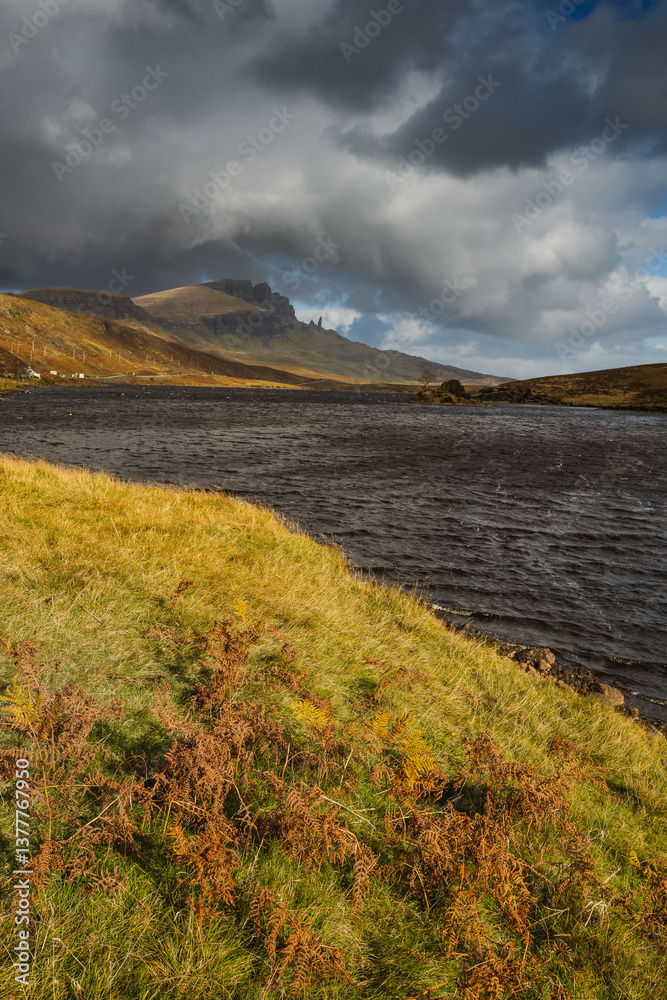 The Isle of Skye’s autumn landscapes blend golden moors, misty peaks, and rugged coastlines. A land of dramatic beauty, where nature’s wild spirit thrives.