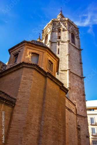 Obraz na płótnie Exterior of the Valencia Cathedral, Spain w salonie