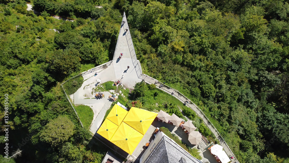 Aerial perspective of Hallstatt’s iconic platform, showcasing panoramic views of the serene landscape below