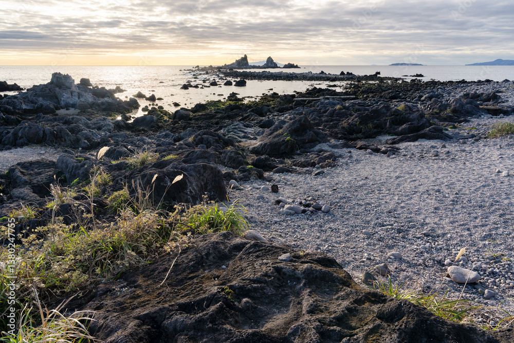 custom made wallpaper toronto digital神奈川県真鶴町 朝の三ツ石海岸