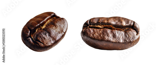 Primer plano de granos de café tostado con brillo.