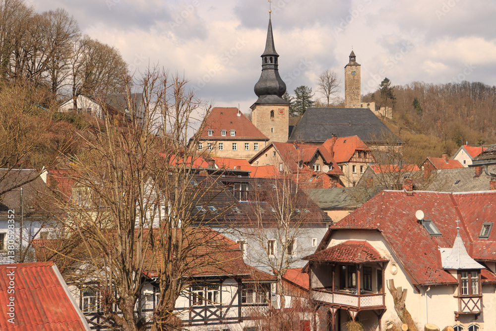 Bad Berneck im Fichtelgebirge; Ortskern mit Kirche und Schloßturm