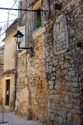 Obraz na płótnie Picturesque Mediterranean street and traditional architectural details in Trogir, Croatia. w salonie