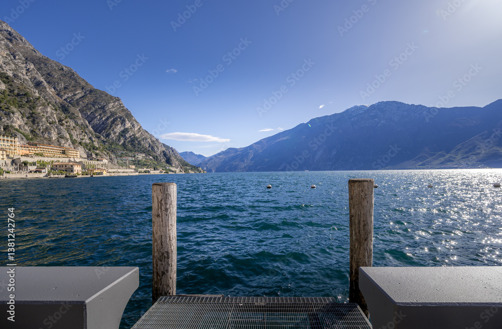 limone sul Garda, Passerella, Lombardia, brescia, Lago di Garda. passeggiata. lago.