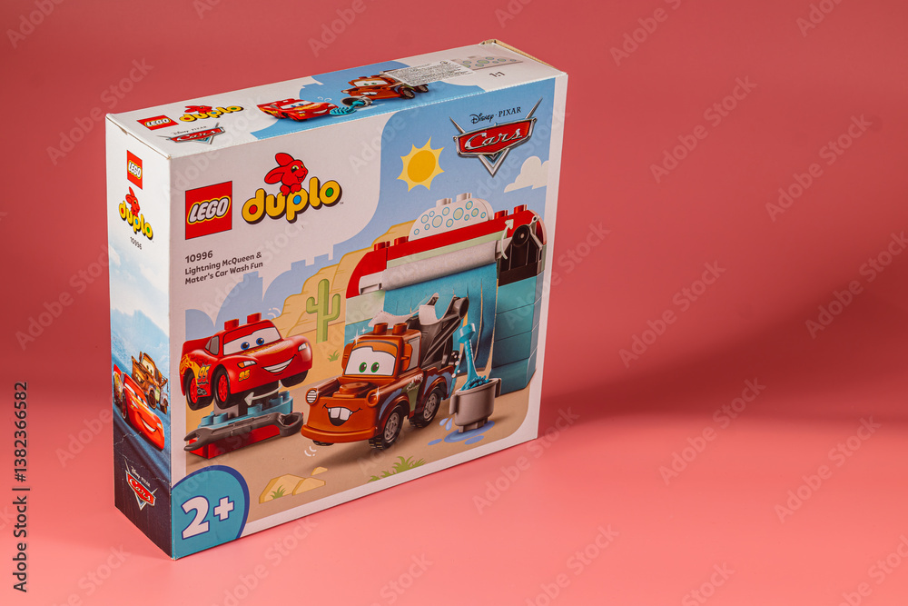Obraz premium LEGO Duplo Lightning McQueen & Mater play set