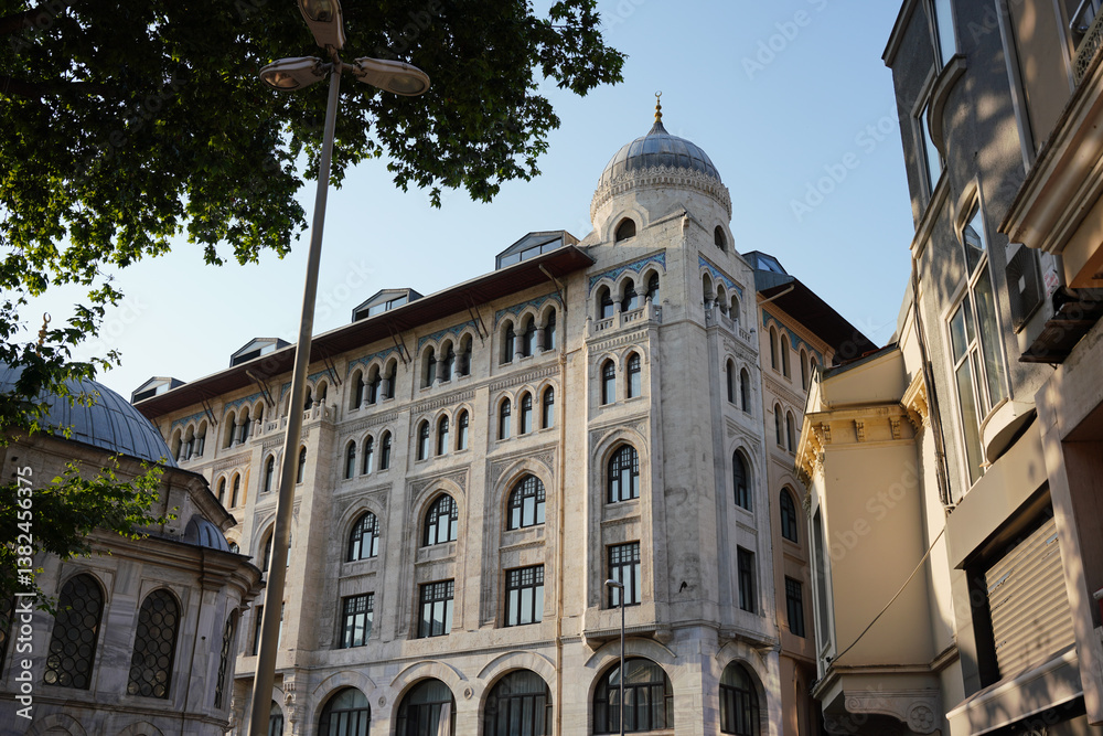 Fototapeta premium Old Building in Istanbul, Turkiye