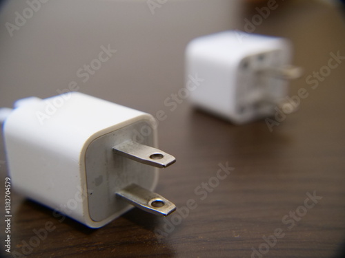  充電器　コンセント　プラグ　コード　機器 