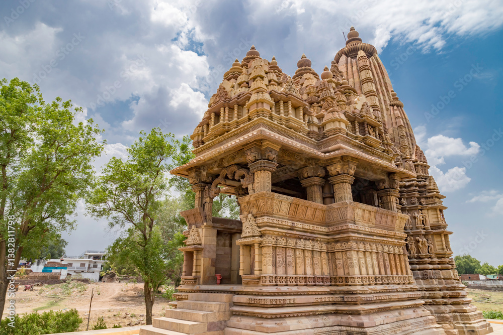 Fototapeta premium Javari Temple in khajuraho the group of monuments of hindu and jain temples in chhatarpur district, madhya pradesh, India.Unesco world heritage site.