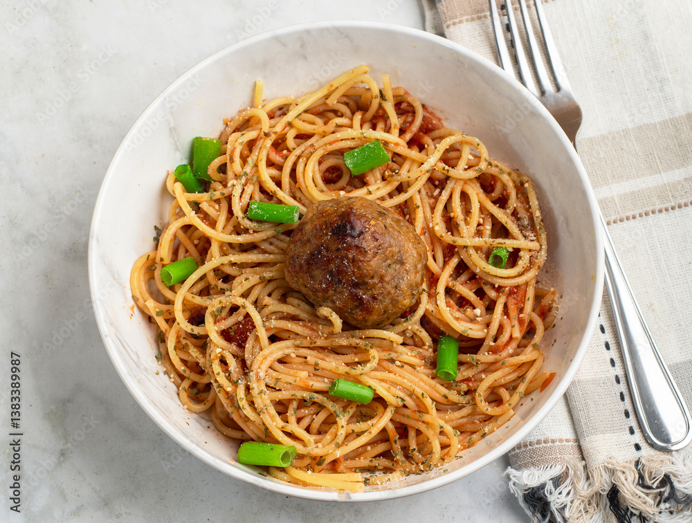 spaghetti with scallions and meat ball