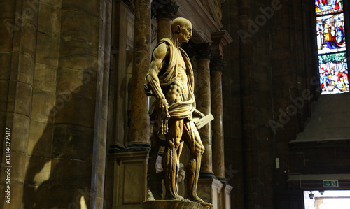San Bartolomé desollado de Marco D'Agrate, Catedral de Milán, Basílica de San Ambrosio, Milán, Italia